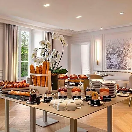 Dolce By Wyndham Versailles - Domaine Du Montcel Hotel