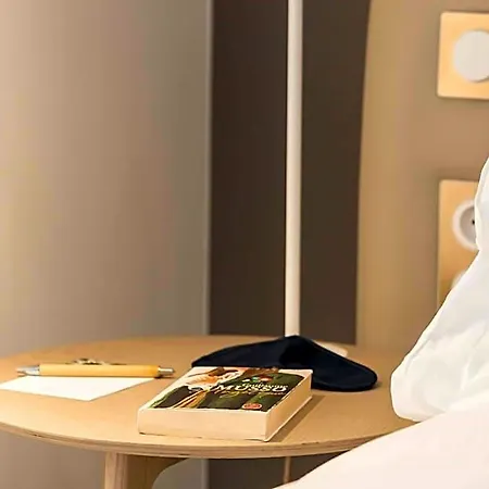 Dolce By Wyndham Versailles - Domaine Du Montcel Hotel Saclay