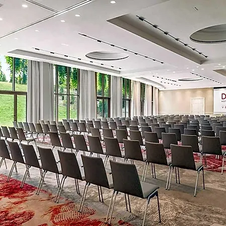Dolce By Wyndham Versailles - Domaine Du Montcel Hotel